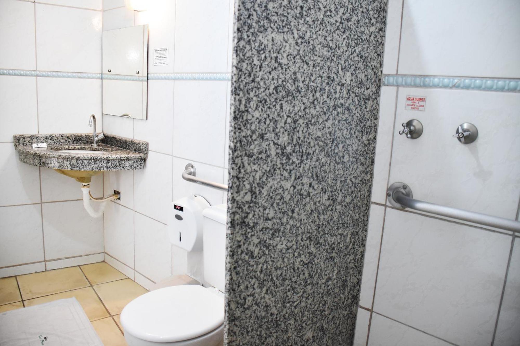 Hotel Casa Nova Várzea Grande Eksteriør bilde